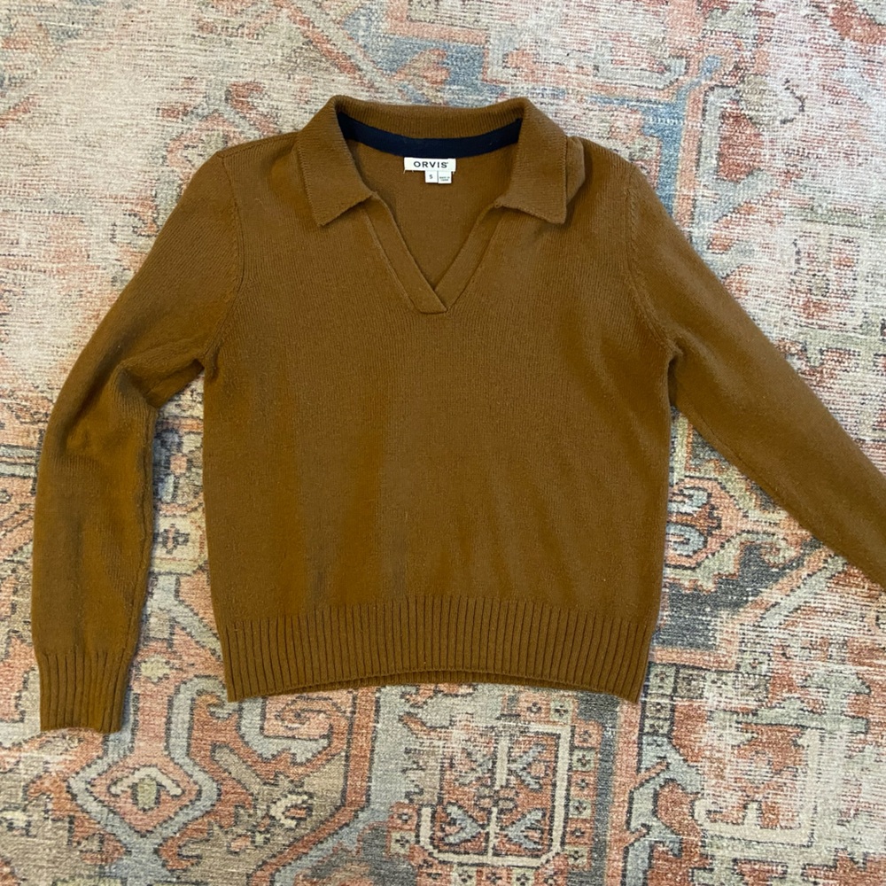 Orvis Rust Camel V-Neck Sweater